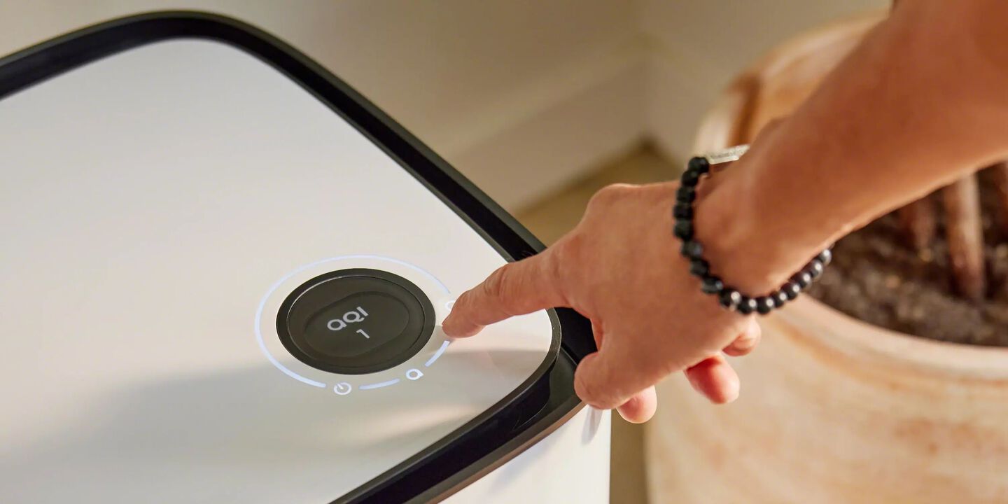 Aeris Air Purifier being turned on