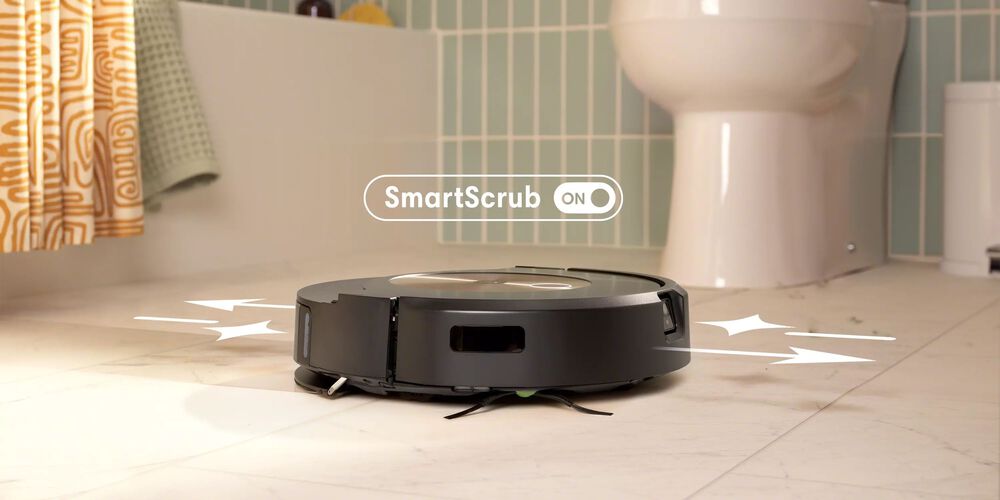 Roomba Combo® j9 SmartScrub on