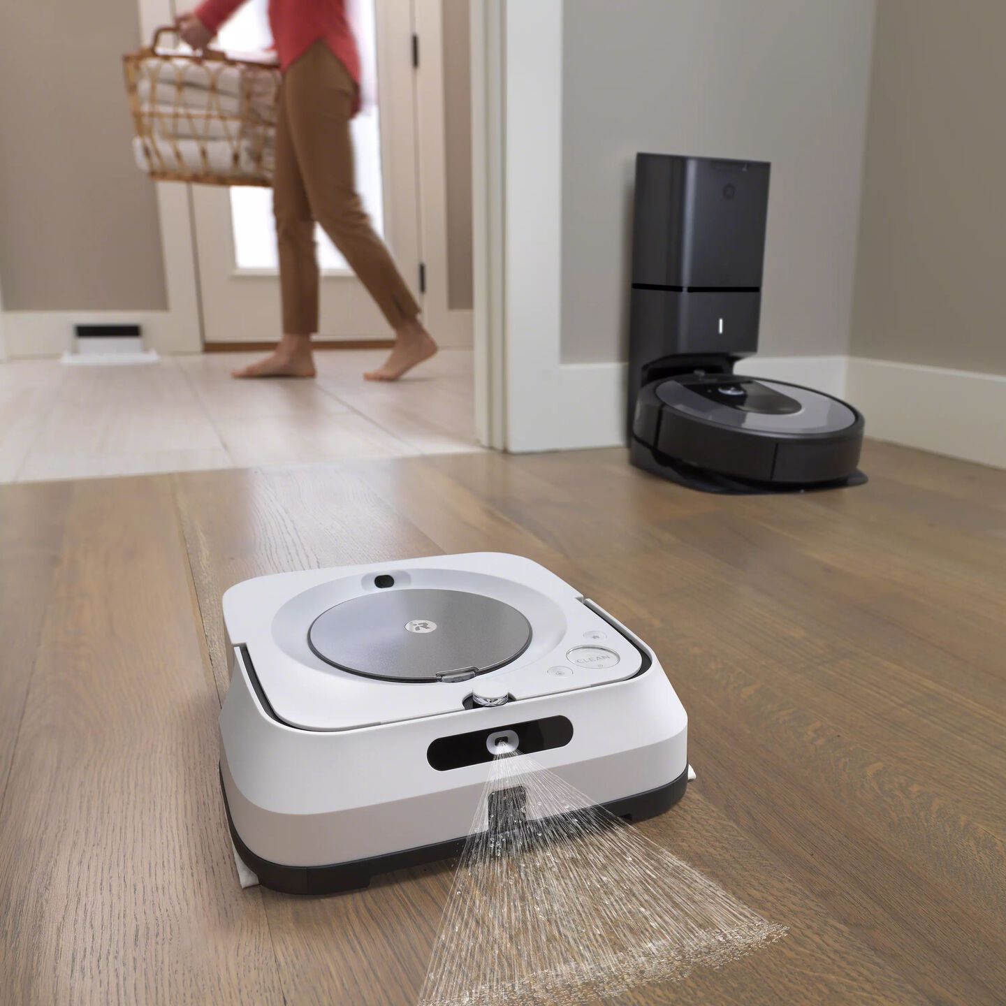 WiFi® Connected Roomba® i8+ SelfEmptying Robot Vacuum