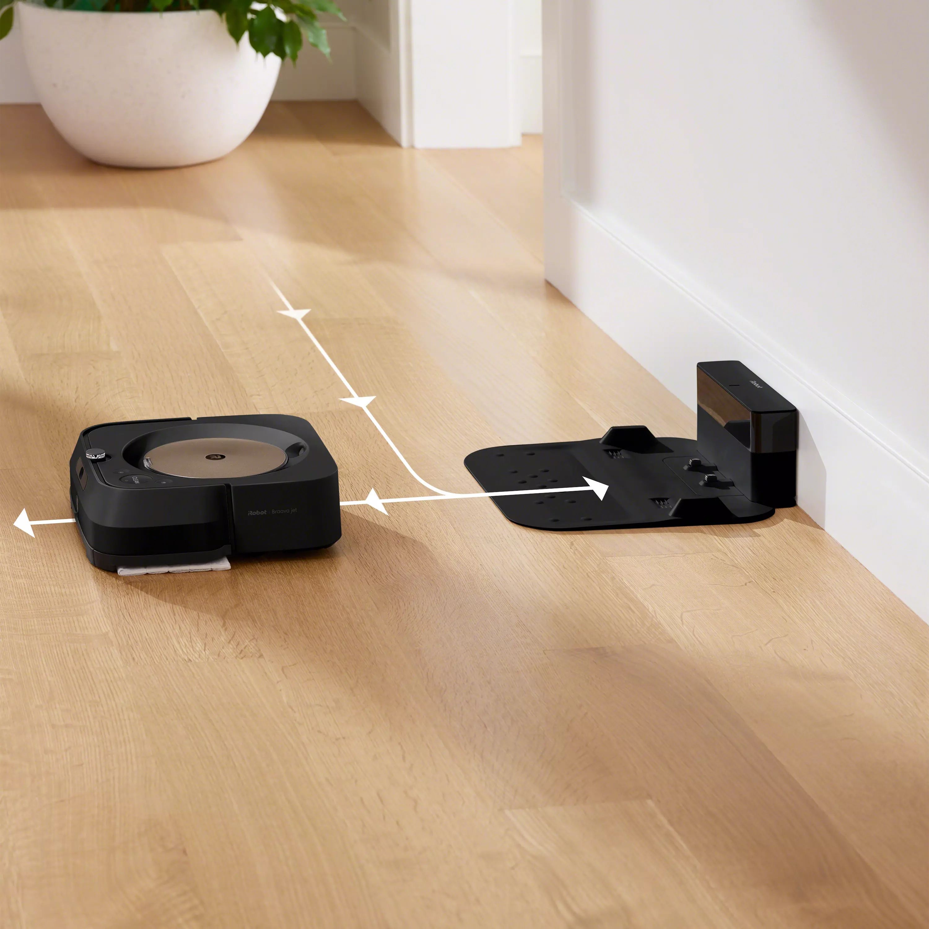 iRobot® Braava jet® m6 Robot Mop | Black iRobot® Braava jet® m6 Robot Mop | Black