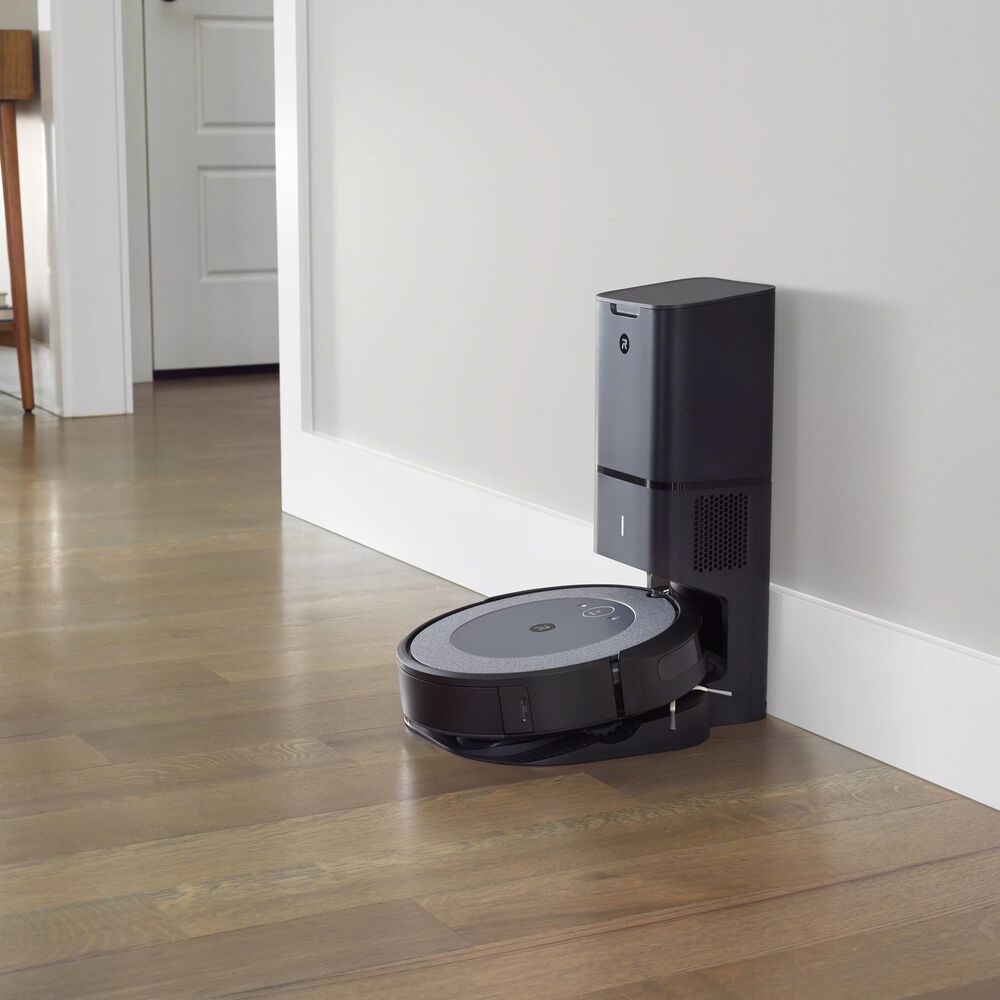 iRobot Roomba i3+ EVO (3556) Wi-Fi Connected Self-Emptying Robot Vacuum  with Smart Mapping - Sam's Club