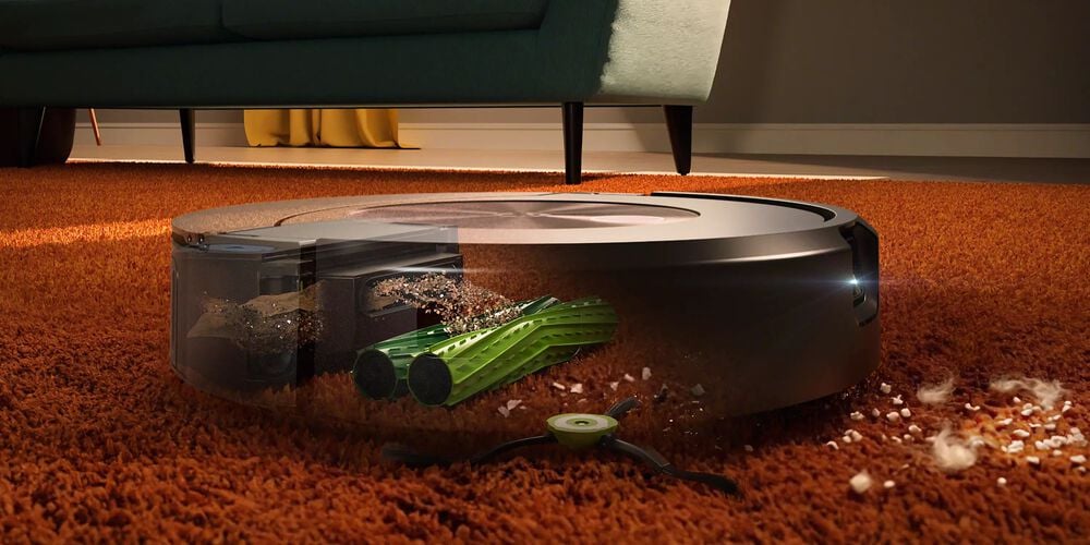 Roomba Combo j9® Vacuum on Carpet