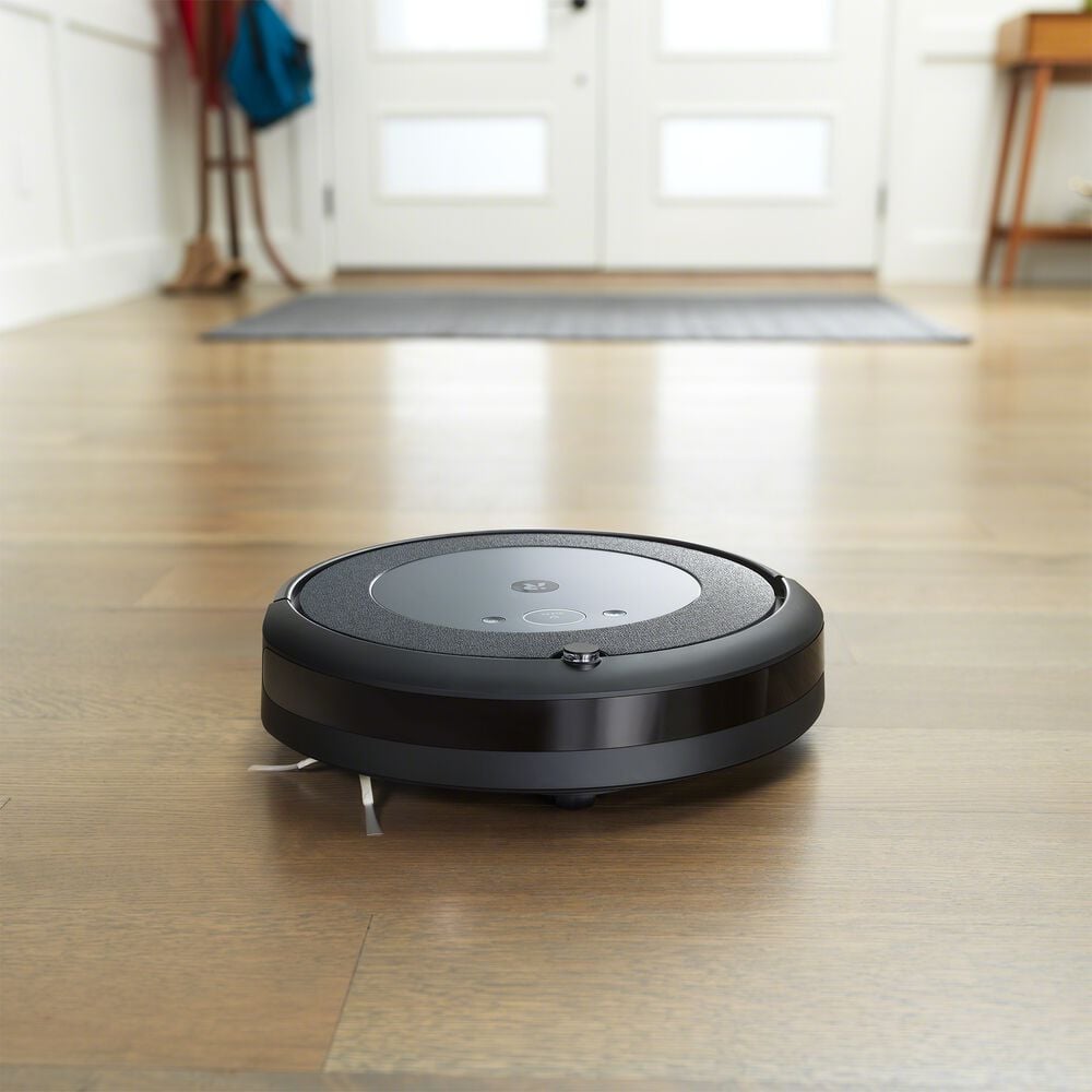 Robot Aspirador Roomba® i4+ EVO con Conexión Wi-Fi® y Estación de Limpieza  Automática Clean Base™ BBVA – iRobot Mexico