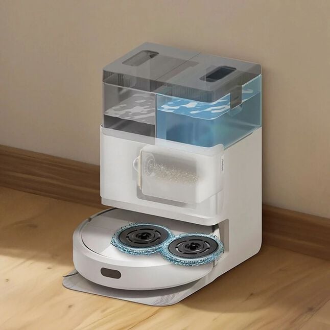 Roomba&reg; Plus 405 Combo robot + AutoWash&trade; dock